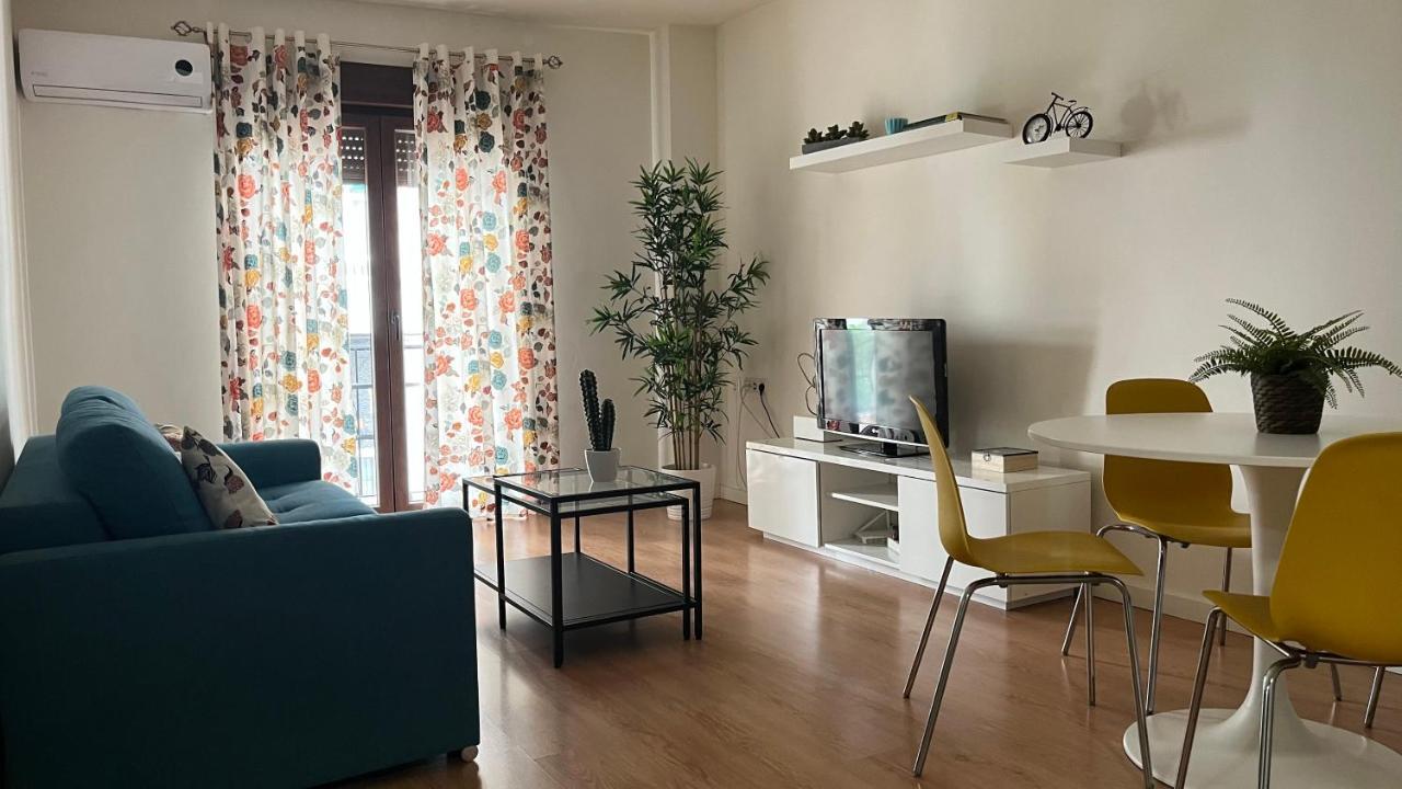 Apartamentos Alameda รอนดา ภายนอก รูปภาพ