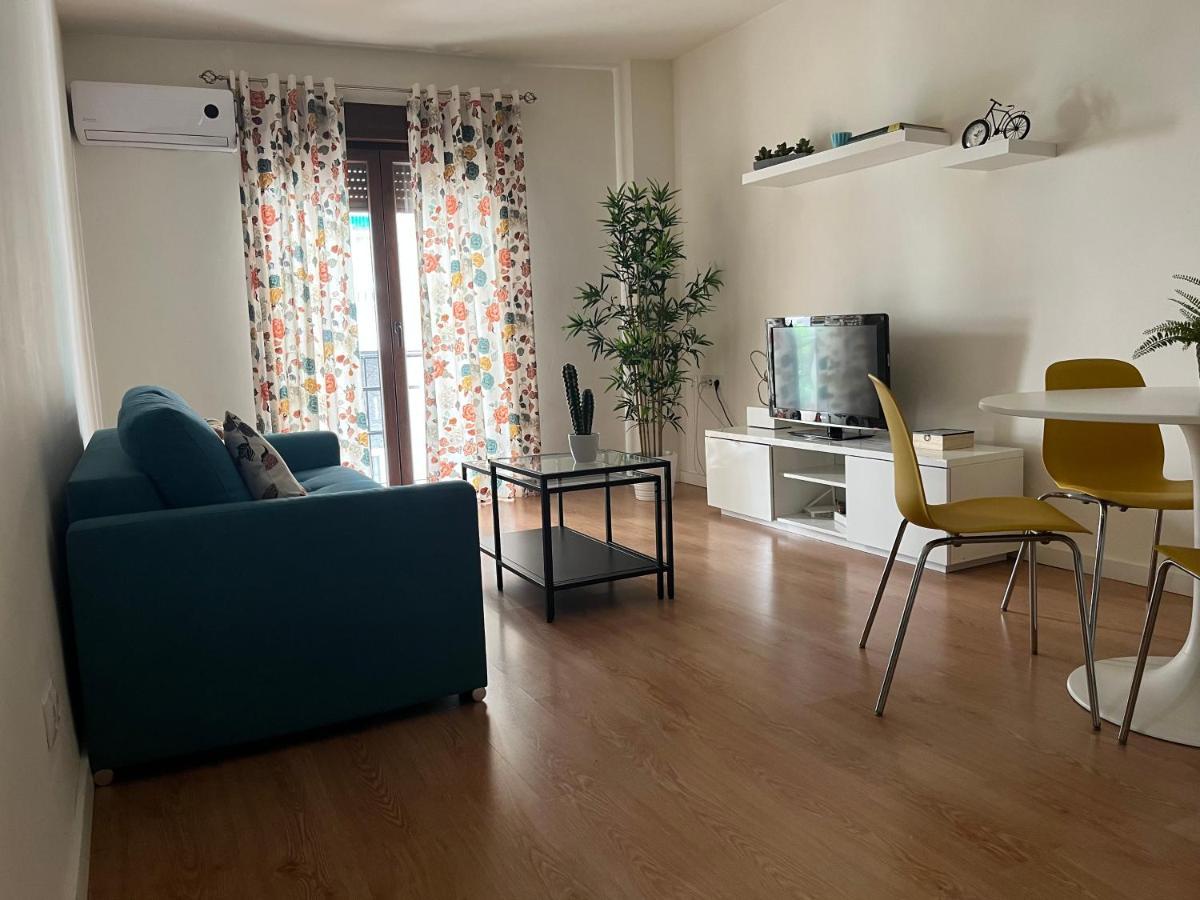 Apartamentos Alameda รอนดา ภายนอก รูปภาพ